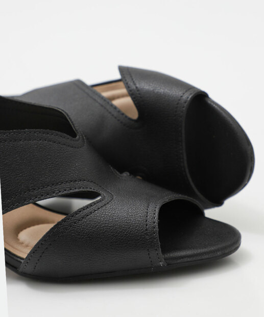 Sandália Feminina Salto Grosso Modare Preto 
