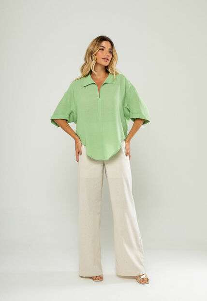 Blusa Ampla Manga Curta E Decote V Verde Salvatore