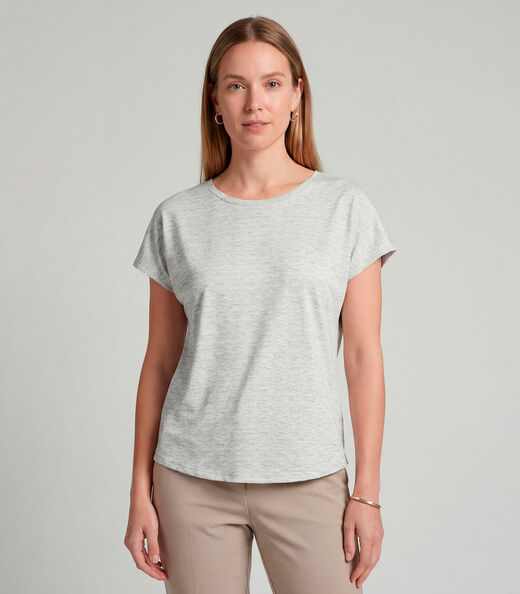 Blusa Feminina Básica Manga Curta Infinita Cor Verde