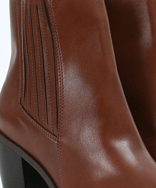 Bota Feminina Cano Curto Salto Grosso Textura Vizzano 
