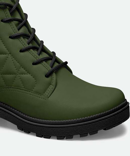 Coturno Feminino Cano Curto Matelassê Tratorado Dakota