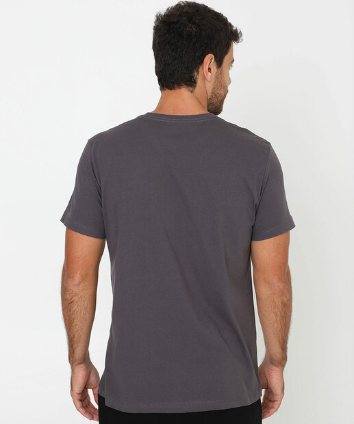 Camiseta Masculina Estampada Marisa Chumbo