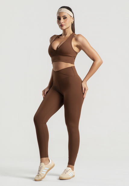 Top Decote V Costas Assimétricas Marrom Wemood