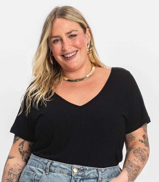 Blusa Feminina Plus Size da Infinita Cor Preto