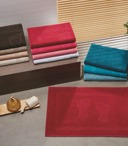 Toalha De Piso Pezinho Em Jacquard Appel Vermelho