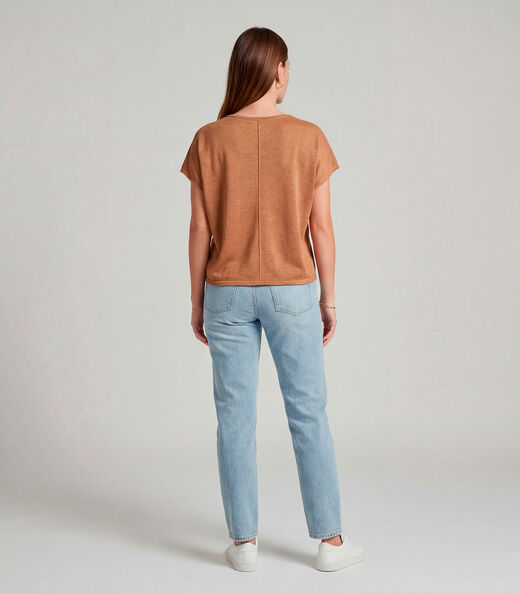 Blusa Feminina Recorte Na Costa Infinita Cor Marrom