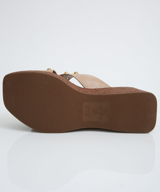 Tamanco Feminino Plataforma Tachas Vizzano