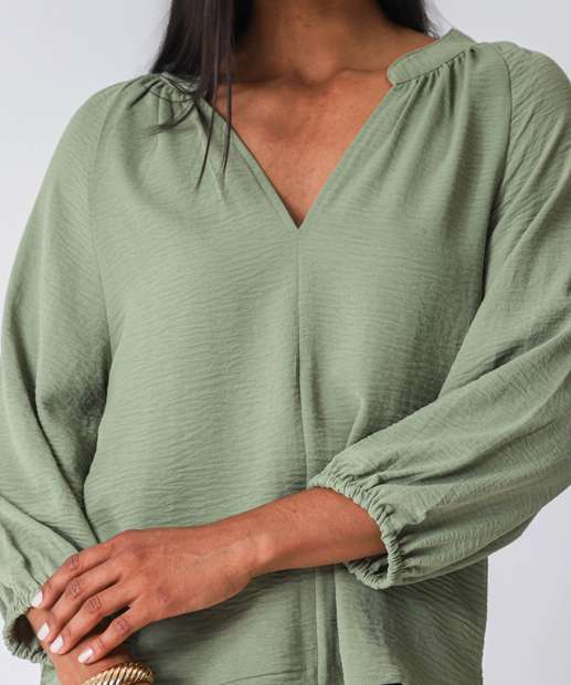 Blusa Feminina Manga 7/8 Textura Marisa Verde