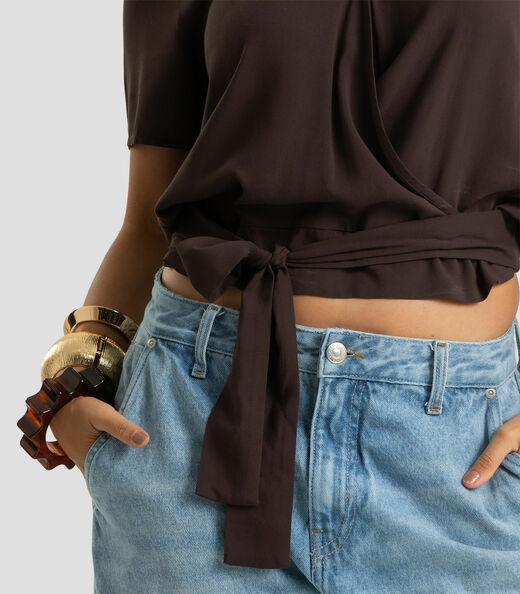 Blusa Feminina Transpassada Em Viscose Dianna Marrom