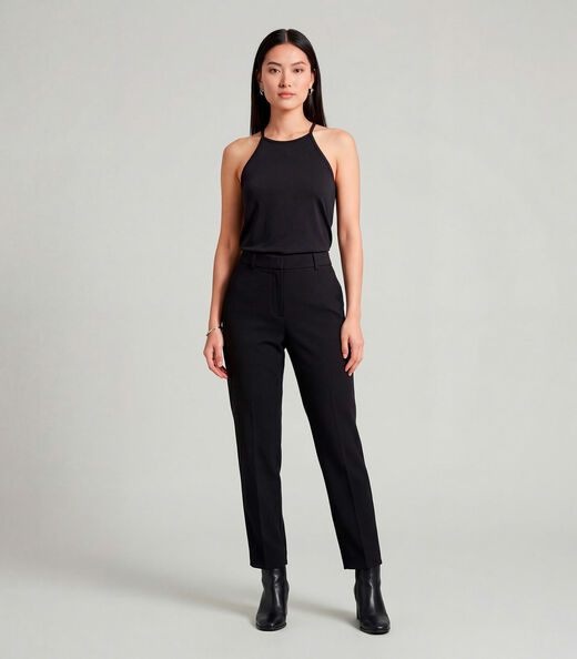 Blusa Feminina Com Cava Americana Infinita Cor Preto