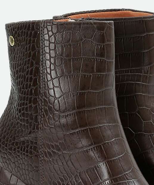 Bota Feminina Cano Curto Salto Grosso Textura Croco Vizzano