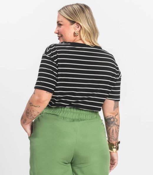 Blusa Feminina Plus Size Gola Redonda Secret Glam Preto