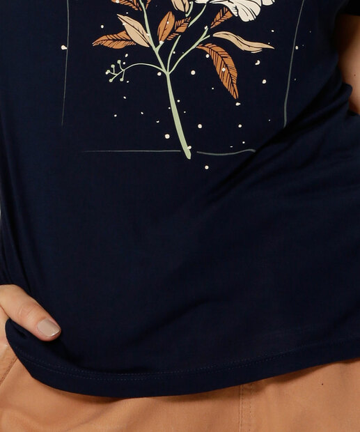 Blusa Feminina Estampa Flores Manga Curta Marisa