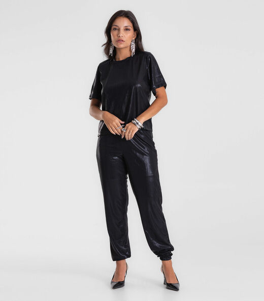 Blusa Feminina em Malha Plissada Cropped Dianna Preto