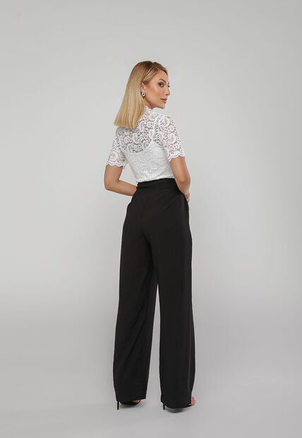 Blusa de Renda Gola Alta E Manga Curta Branco Salvatore