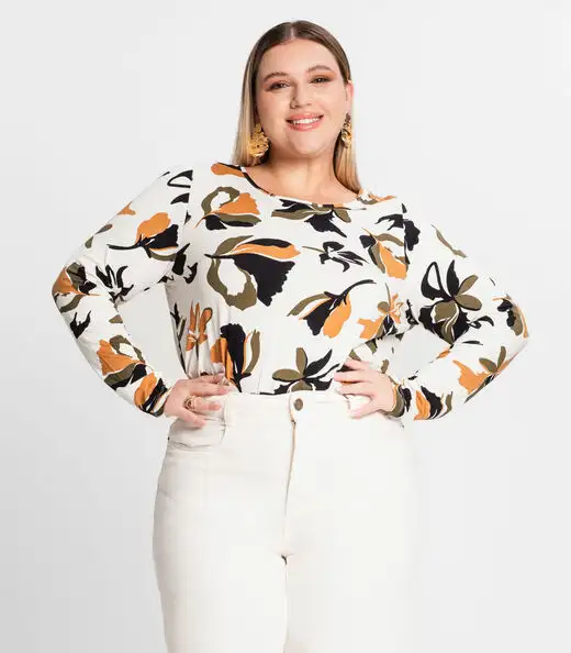 Blusa Plus Size Estampada Em Viscose Secret Glam Bege