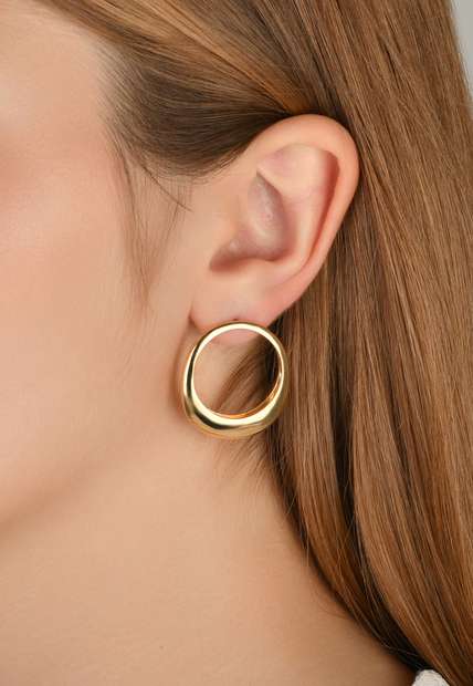 Brinco Semijoia Orgânico Oval Vazado Banho Em Ouro 18k