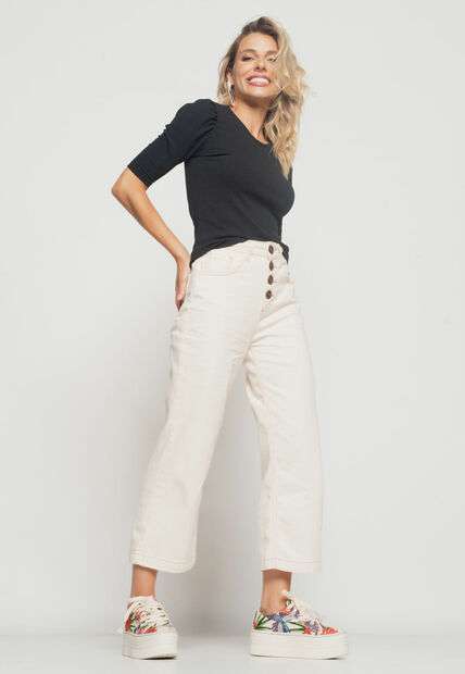 Blusa  Princesa Decote Redondo Canelada Preta