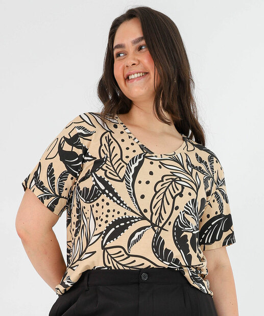 Image_Blusa Plus Size Feminina Estampa Folhas Marisa