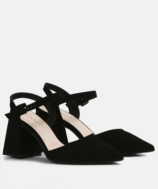 Scarpin Feminino Bico Fino Salto Grosso Bebecê 