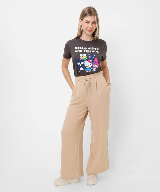 Camiseta Feminina Hello Kitty e Amigos Sanrio Marrom