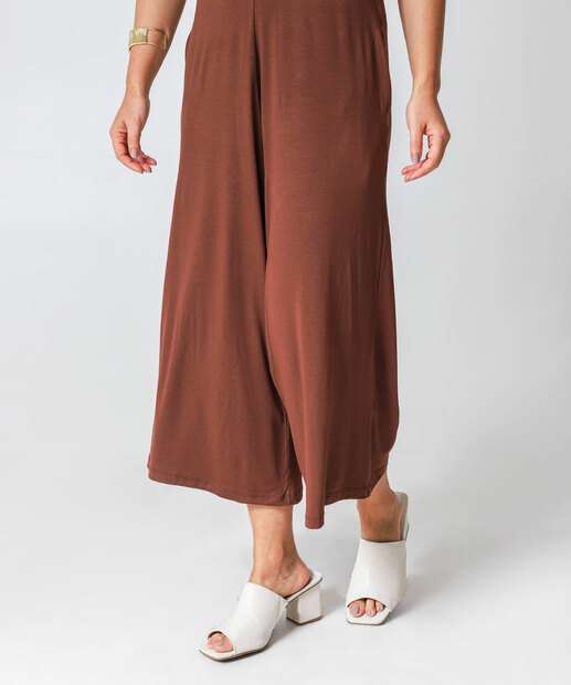 Macacão Feminino Pantacourt Alças Largas Marisa Marrom