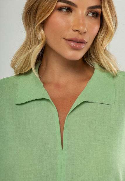 Blusa Ampla Manga Curta E Decote V Verde Salvatore