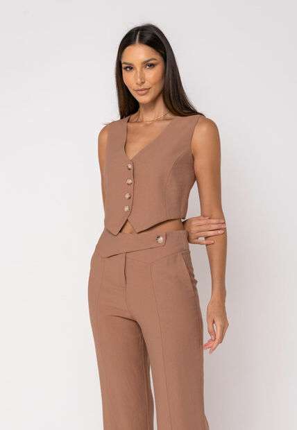 Colete Alfaiataria Curto com Botões Bege Escuro Salvatore