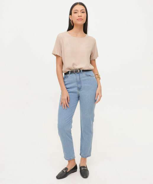 Calça Mom Jeans Bolsos Cintura Alta