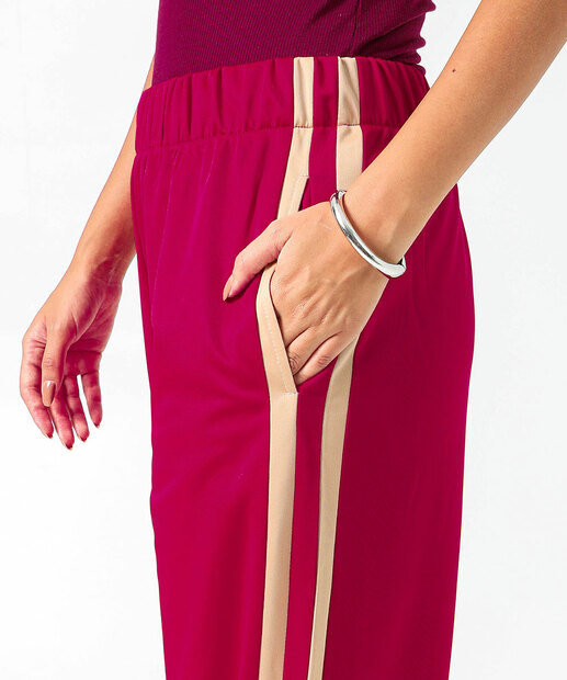 Calça Moletinho College Feminina Listras Marisa Vinho