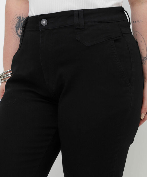Calça Plus Size Feminina Sarja Mom Sawary Preto