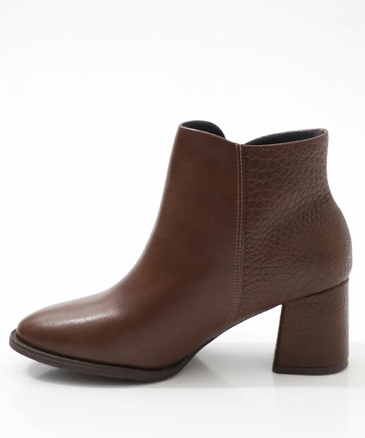 Bota Feminina Cano Curto Salto Grosso Modare Marrom