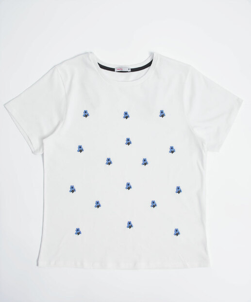 Blusa Feminina Com Bordado Floral Manga Curta Marisa 