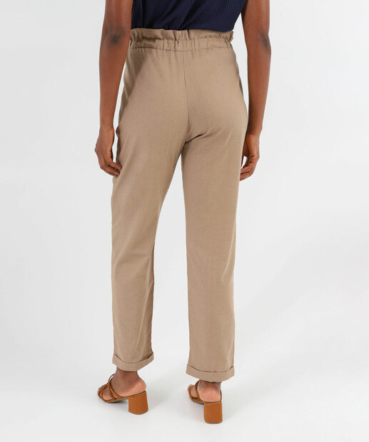 Calça Feminina Clochard Reta Bolsos Marisa Marrom