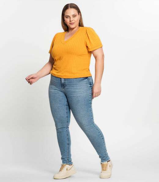 Blusa Canelada Plus Infinita Cor Amarelo