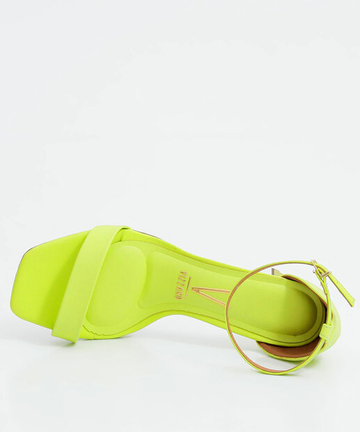 Sandália Salto Grosso Feminina Vizzano