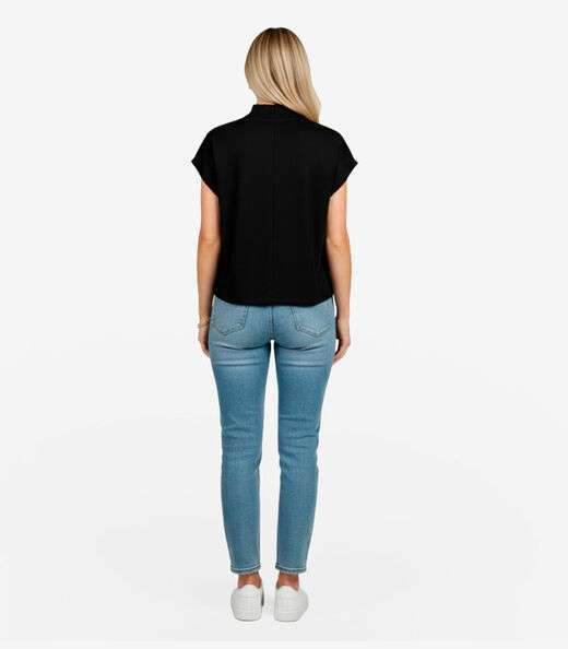 Blusa Feminina Com Gola Chaminé Select Preto