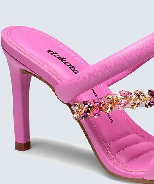 Tamanco Feminino Salto Fino Tiras Pedraria Dakota