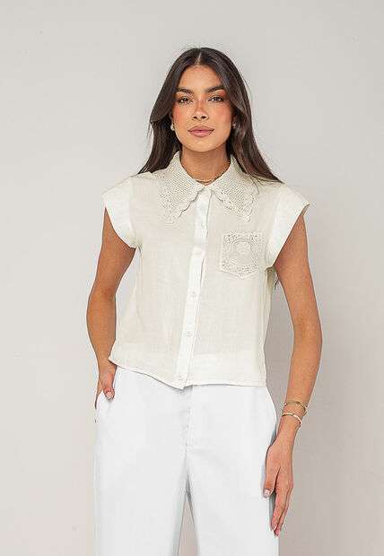 Image_Blusa Alfaiataria Com Gola Em Renda E Bolso Decorado Marfim Salvatore