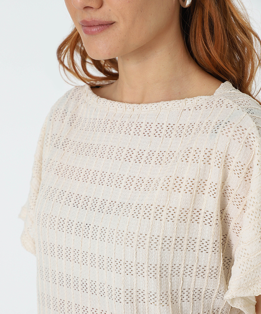 Blusa Feminina Textura Manga Curta Marisa Bege