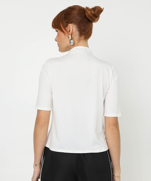 Blusa Feminina Gola Alta Sem Manga Marisa Off White