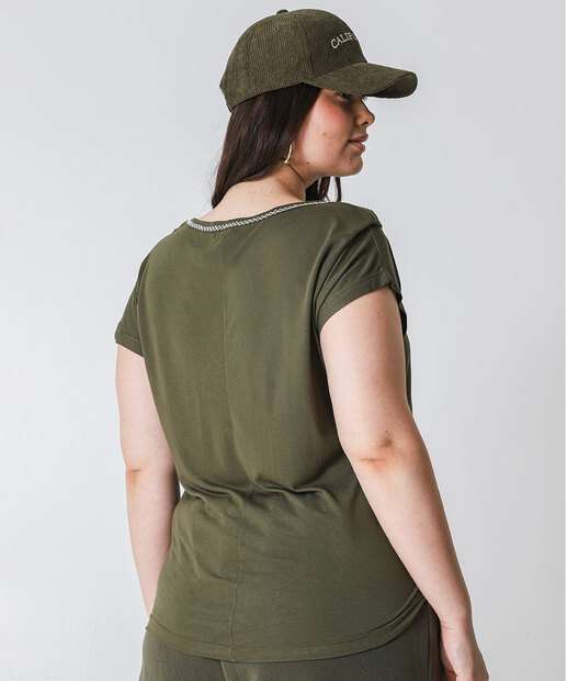 Blusa Plus Size Feminina Manga Curta Marisa Verde