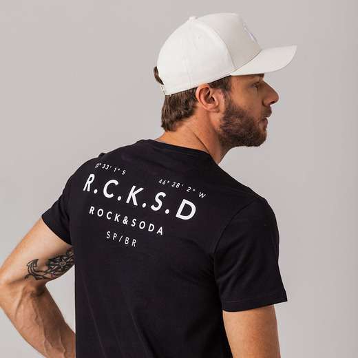 Camiseta Masculina Estampa Rock e Soda Street