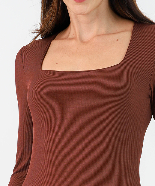 Body Feminino Canelado Manga Longa Marisa Marrom