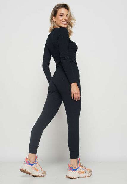 Blusa  Básica Manga Longa e Gola Redonda Canelada Preta