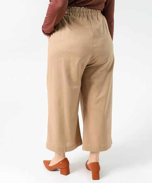 Calça Plus Size Feminina Pantacourt Marisa Bege