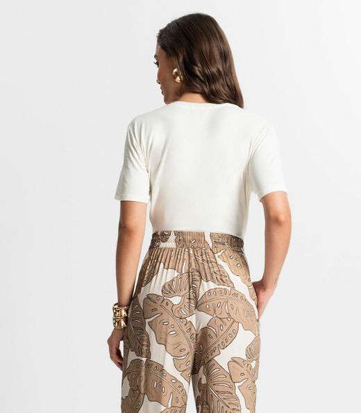 Blusa Feminina Manga Curta Endless Bege