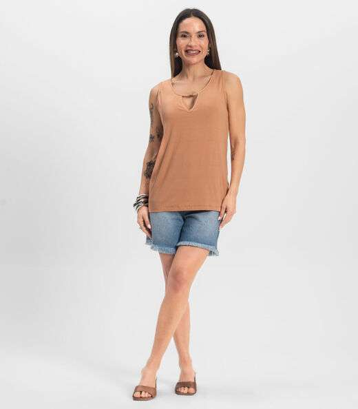 Blusa Feminina Lisa Infinita Cor Marrom