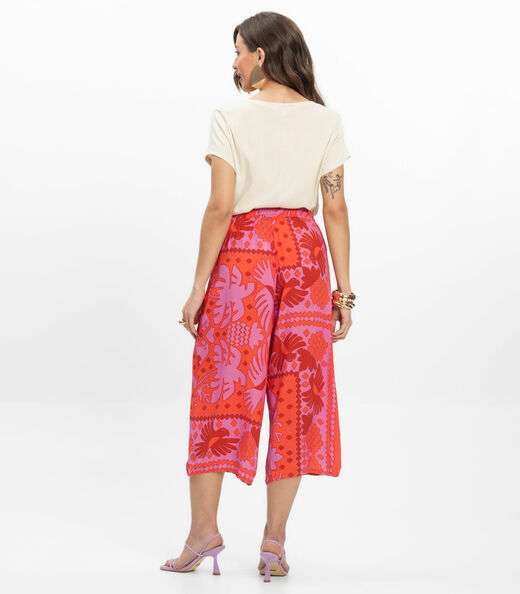 Calça Pantacourt Infinita Cor Rosa