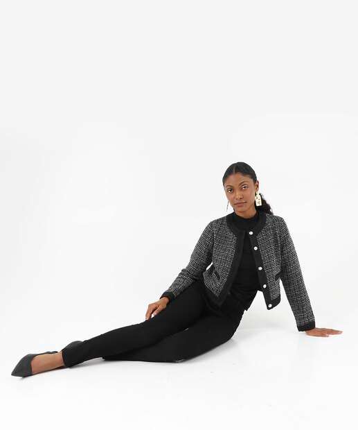 Blusa Feminina Gola Média Manga Longa Marisa Preto